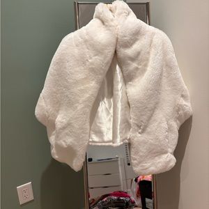 White fur shawl